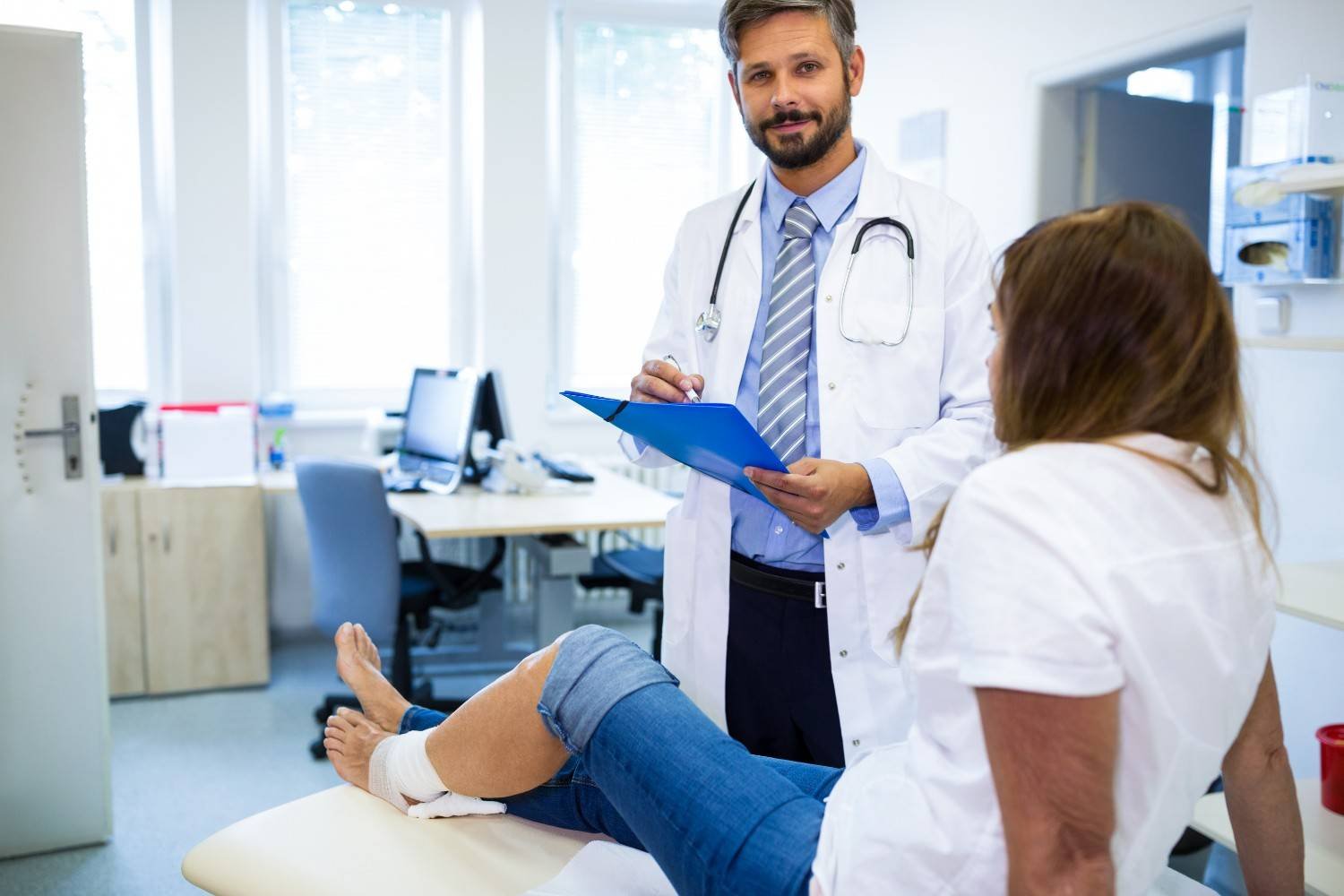 Gastroenterologist in Pitampura